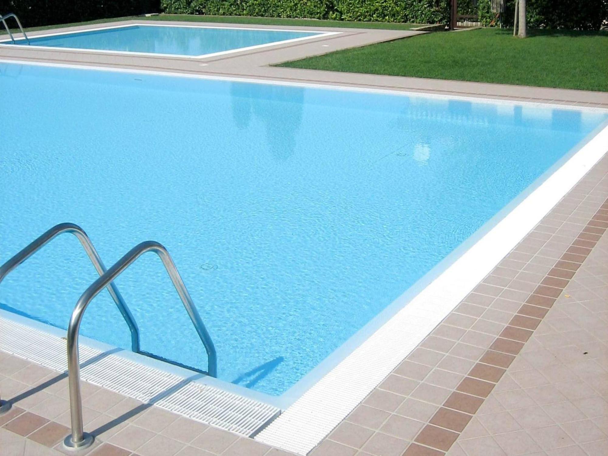 Enticing Holiday Home In Lazise With Swimming Pool Exteriér fotografie